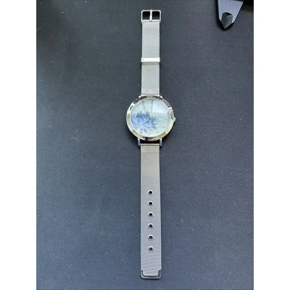Blue Floral Silver Tone Women’s Quartz Watch